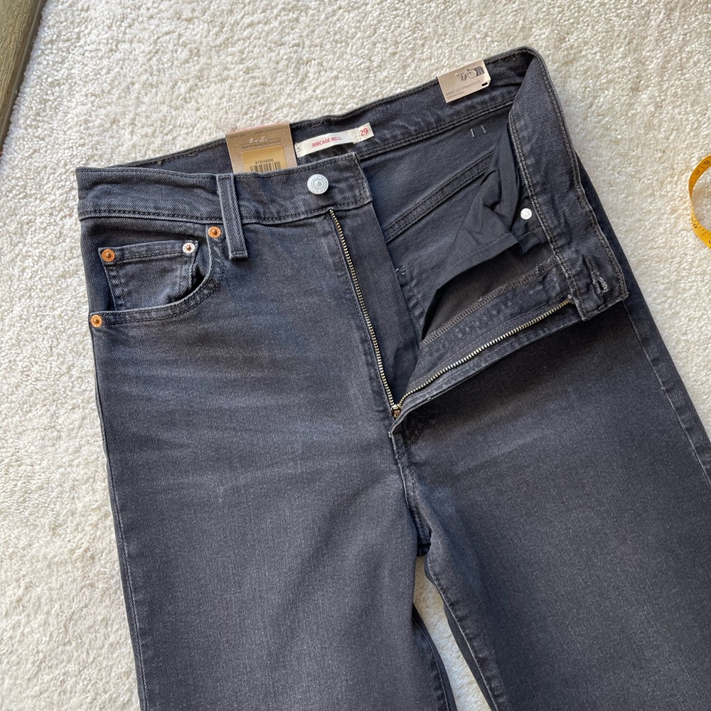 NWT Levi's Ribcage Bells High Rise Women's Jeans Size 29/32 - Picture 5 of 12